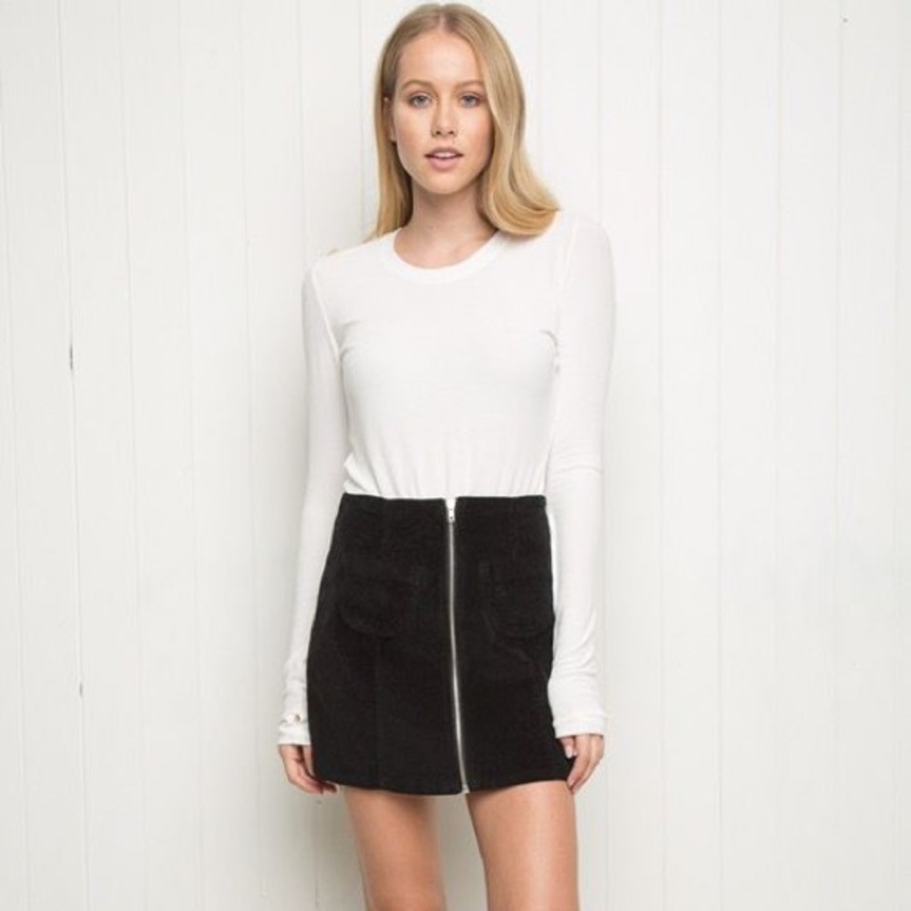 Brandy Melville Black Zipper Skirt with Pockets